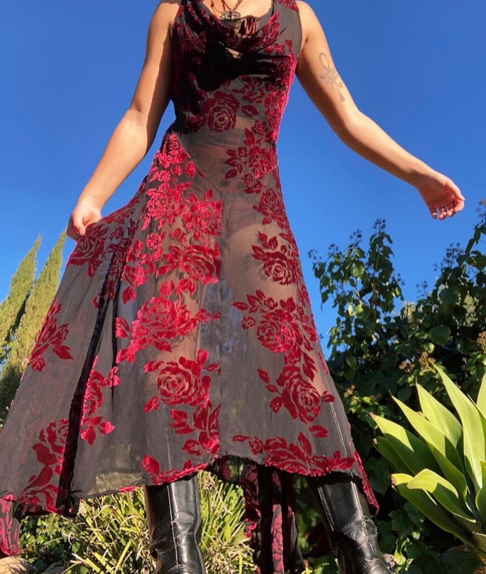 لباس مجلسی حریر گل برجسته