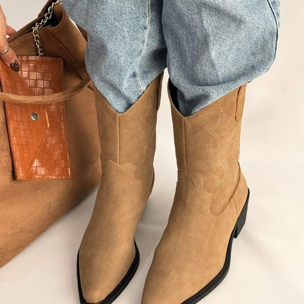 نیم بوت پاشنه گلدوزی شوگو