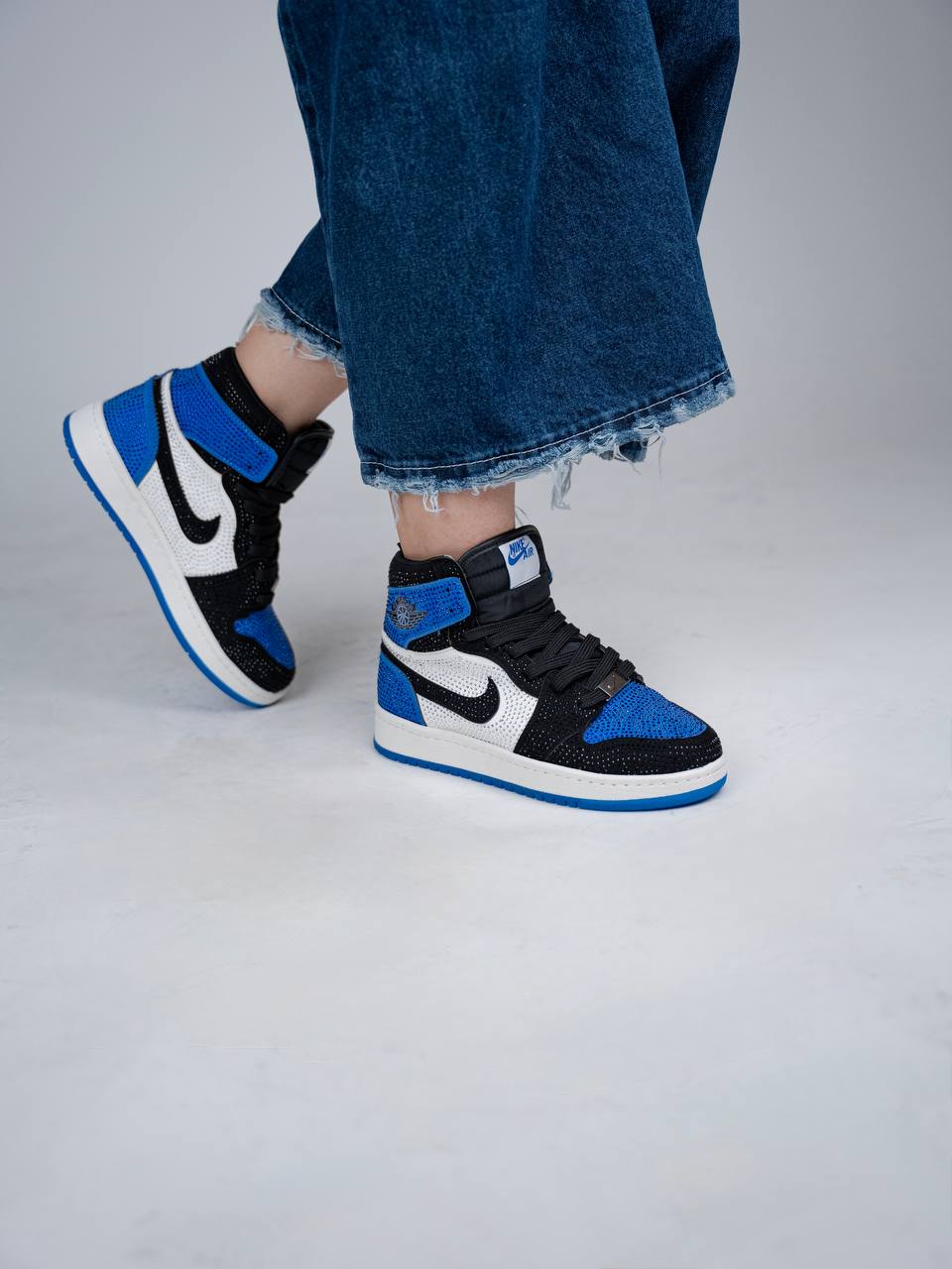 جردن وان نیم ساق نگینی