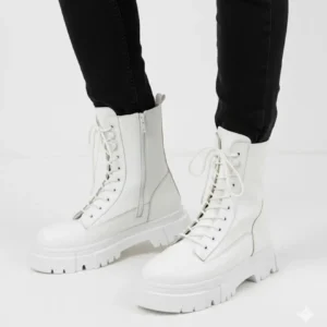 بوت مردانه سفيد برشکا