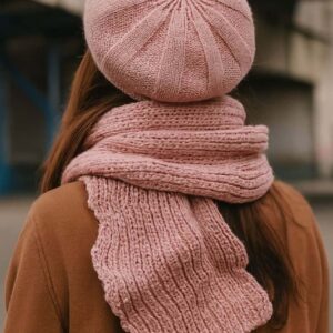 کلاه و شالگردن فرانسوی