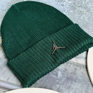 کلاه نخی با لوگو فلزی جردن